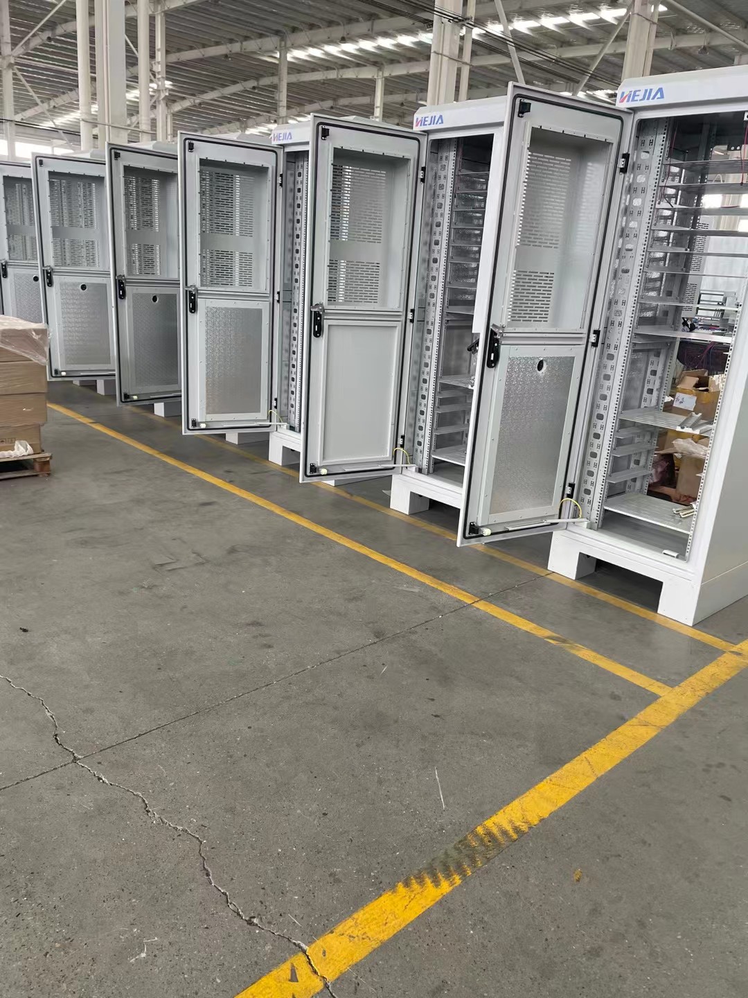 银川市钣金加工机箱机柜加工 - 价格